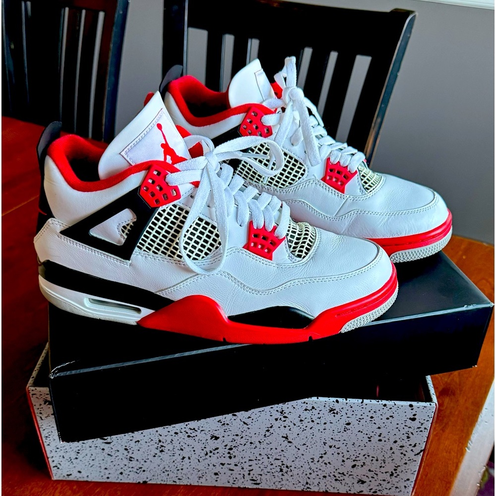 Air Jordan 4 Retro with BOX